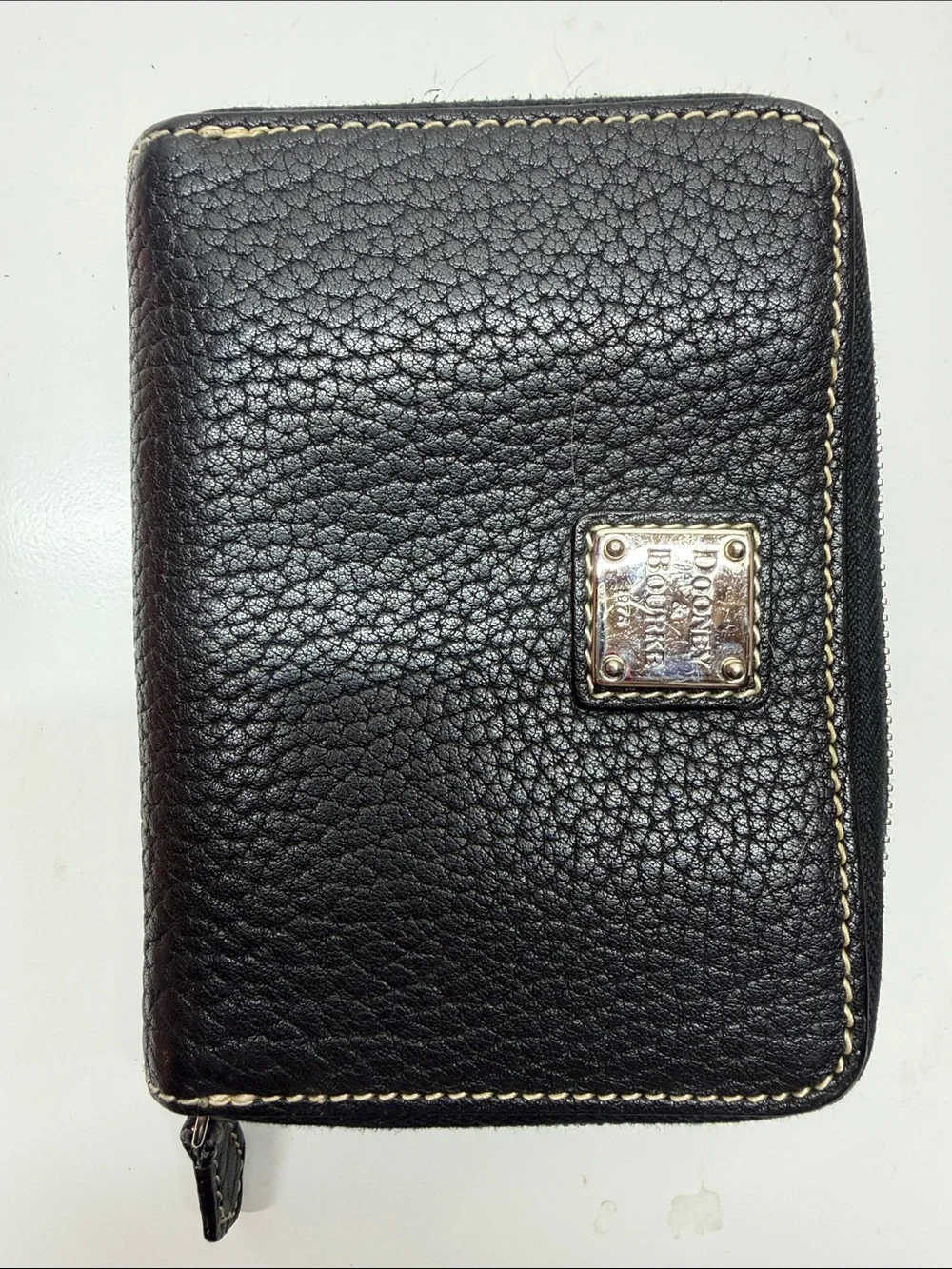 Dooney & Burke Black pebbled Leather Zip Wallet